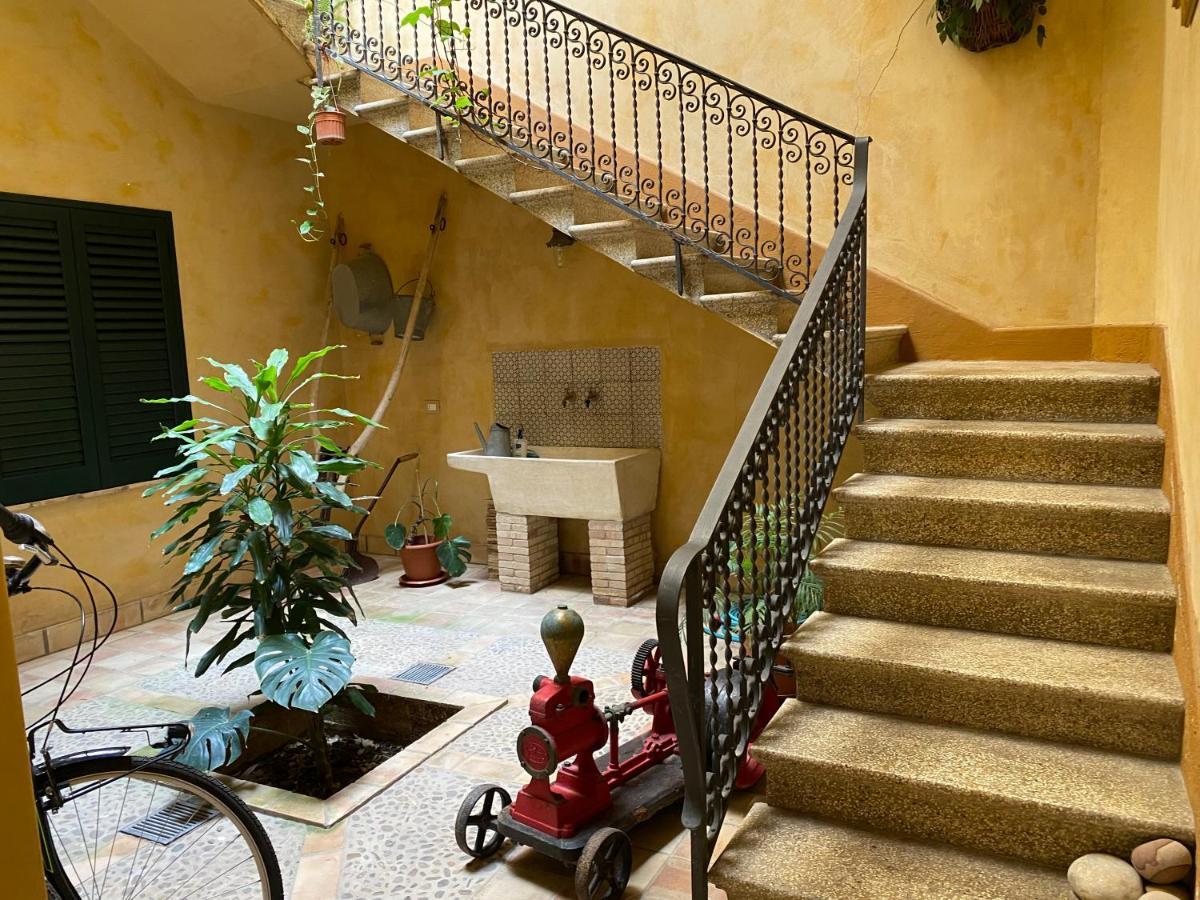 Il Ficus - Holidays Home Мадзара дел Вало Екстериор снимка
